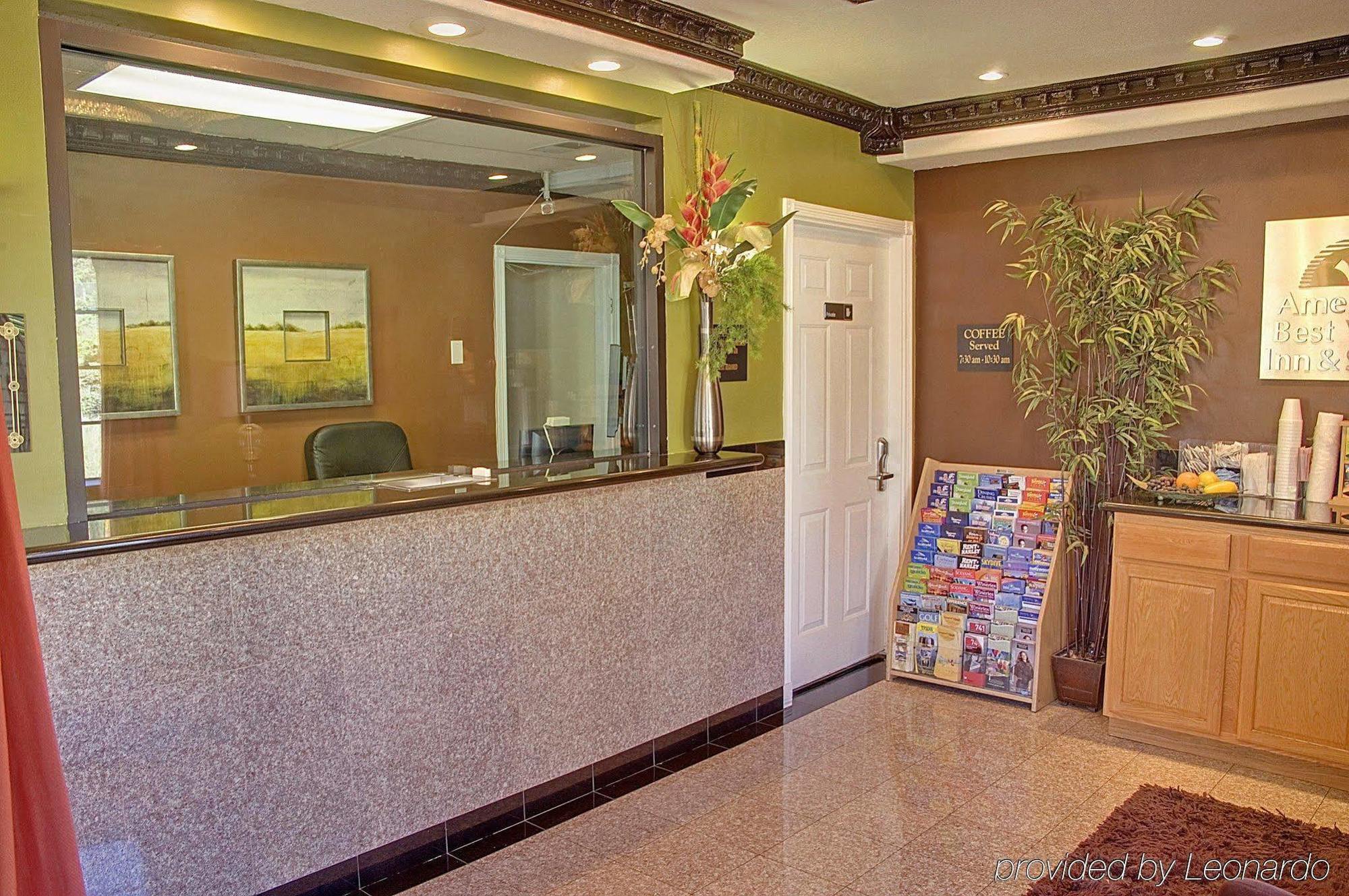 Granada Inn San Fernando Interiér fotografie